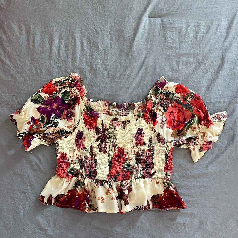 ANDREE Floral Smocked Blouse with Puff Sleeves flirty boho cottage babydoll - Picture 4 of 6